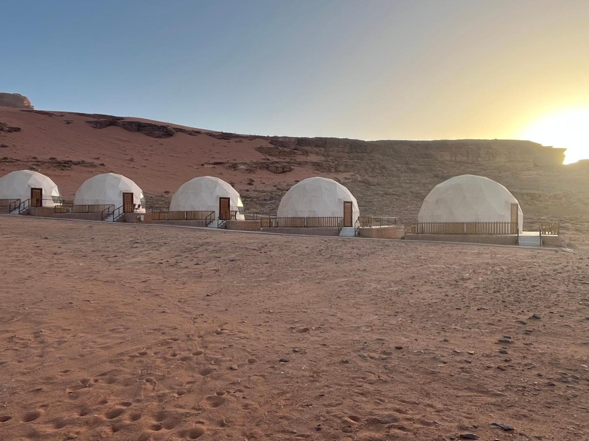 Al Raha Luxury Camp Hotel วาดิรัม ภายนอก รูปภาพ