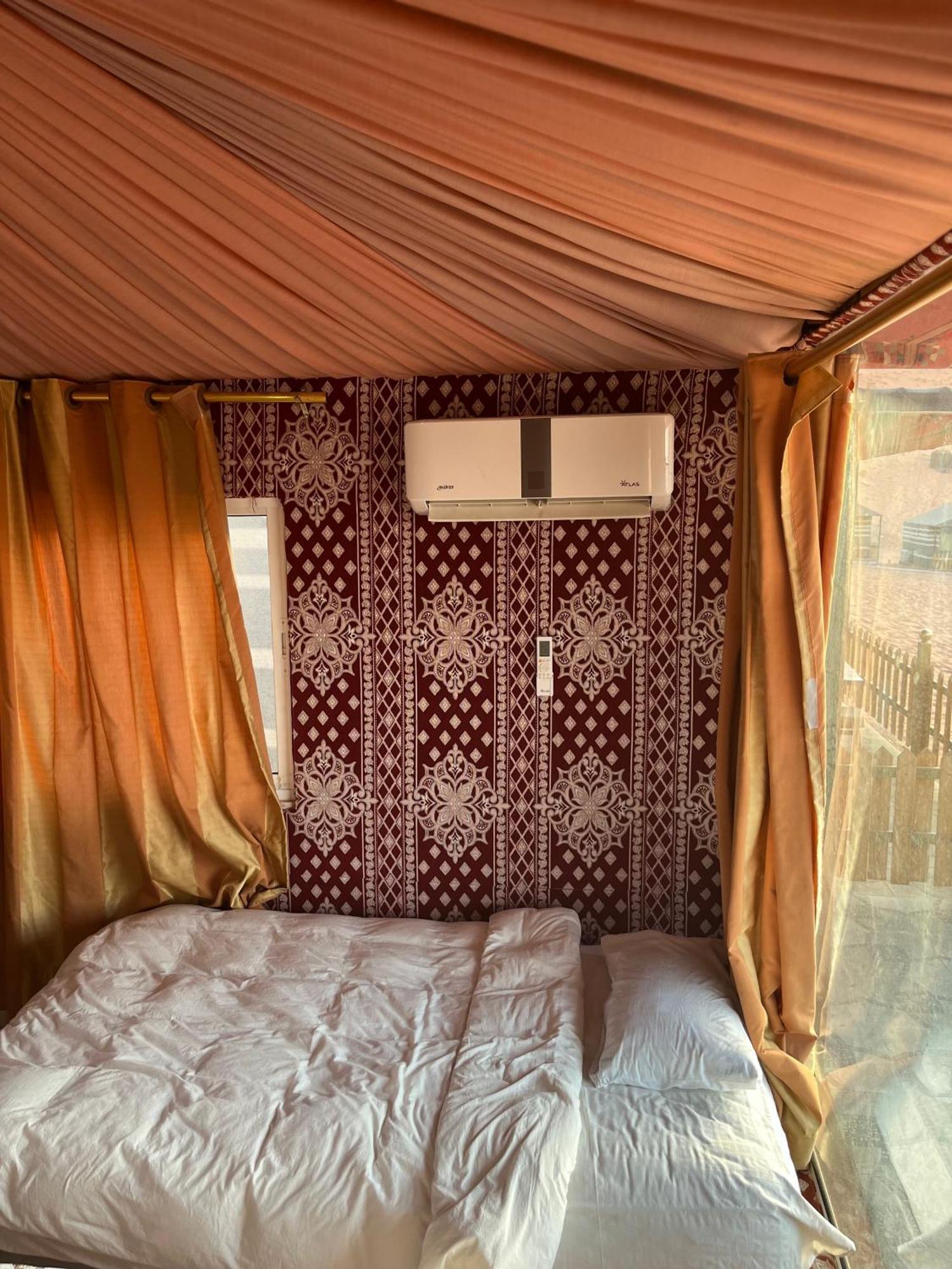 Al Raha Luxury Camp Hotel วาดิรัม ภายนอก รูปภาพ